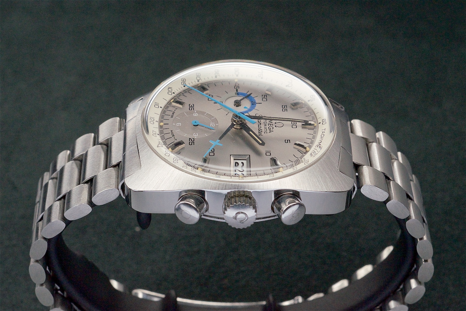 Omega Omega Seamaster "Jedi" Chronograph 39mm Reference 176.007